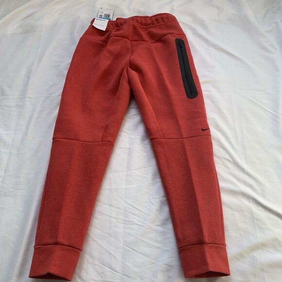 Nike Sportswear Tech Fleece Jogger Pants Boys Youth Size M HV5869 672 NWT - Picture 7 of 10
